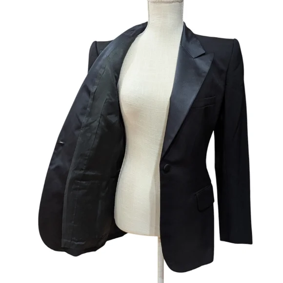 Balmain Paris Women's EU 40 US 8 Elegant Black Tuxedo Blazer with Satin Lapel - Picture 7 of 11